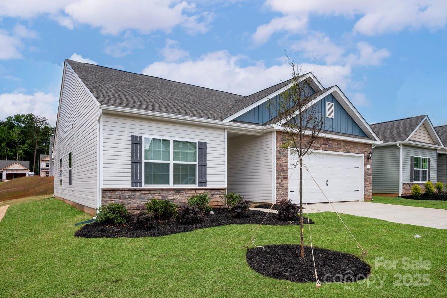 Image 19 of a home in Ascot Woods.
