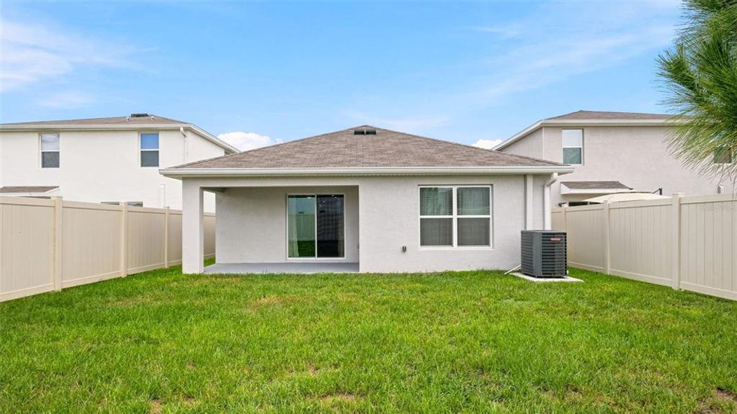 Exterior details and patio area of a home in Northwater at Two Rivers, Zephyrhills (Image 29).