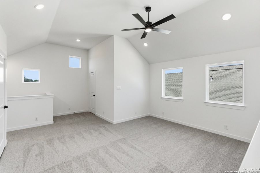 Spacious, unfurnished interior of a new home in The Crossvine – Garden Homes, Schertz (Image 16). Spacious, unfurnished interior of a new home in The Crossvine – Garden Homes, Schertz (Image 16).
