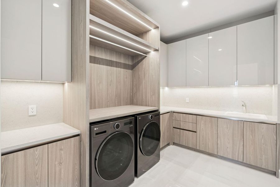 261 NW 8th St Boca Raton FL 53