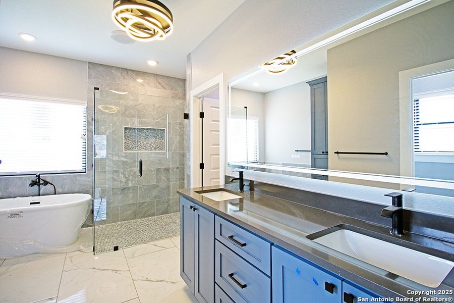 Furnished interior view inside a new home in , La Vernia (Image 13).