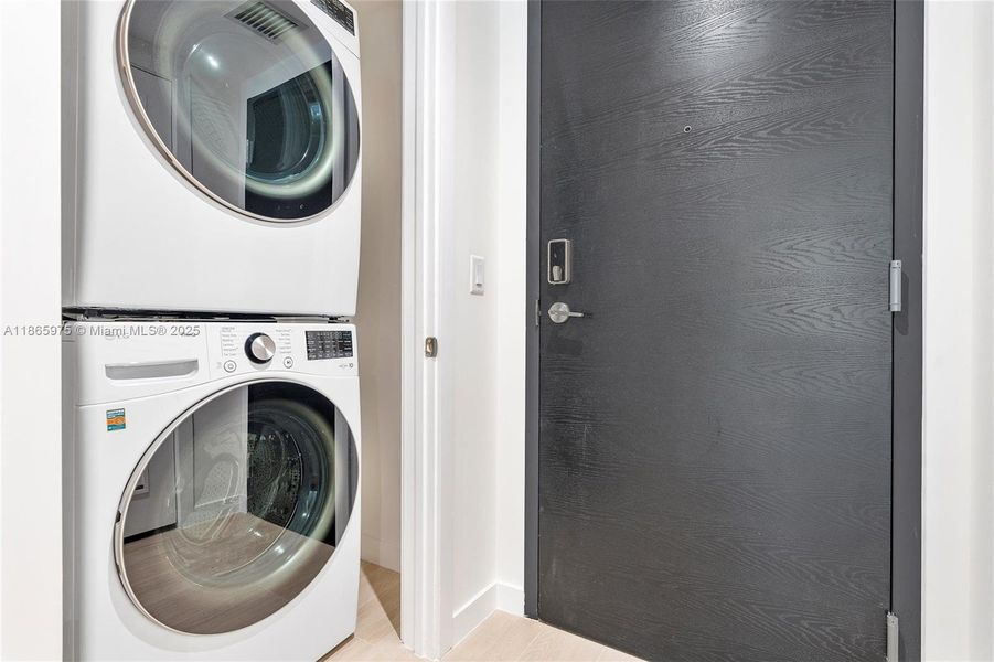 Close-up of interior finishes inside a home in Alana Bay Harbor Islands, Bay Harbor Islands (Image 17). Close-up of interior finishes inside a home in Alana Bay Harbor Islands, Bay Harbor Islands (Image 17).