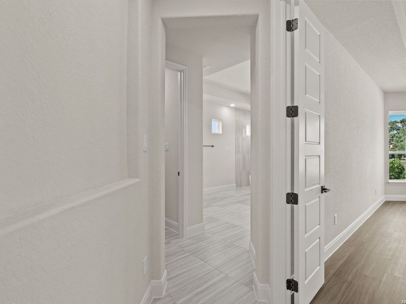 Spacious, unfurnished interior of a new home in Potranco Oaks, Castroville (Image 44).