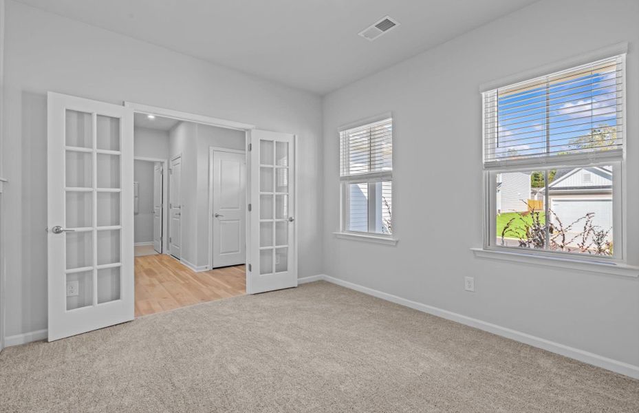 Spacious, unfurnished interior of a new home in Indigo Park, Easley (Image 31).