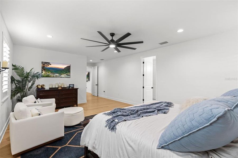 Furnished interior view inside a new home in , Tampa (Image 48).