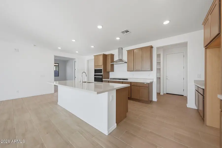 PHX_LasVentanas_Lot 2016_Crimson_18357_K