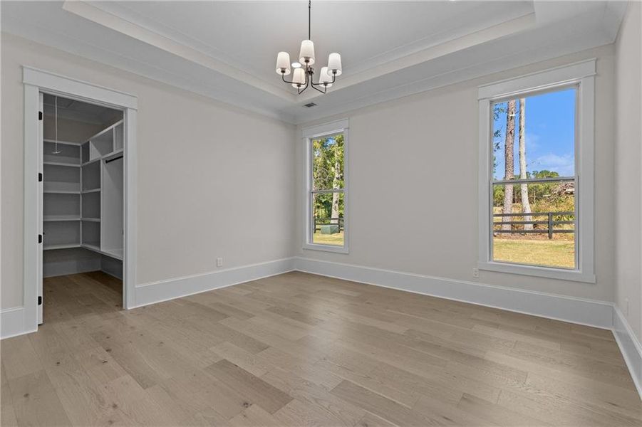 Spacious, unfurnished interior of a new home in , Monroe (Image 81).