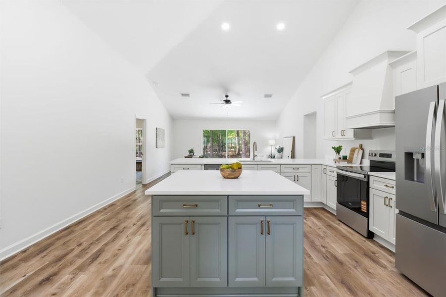 Furnished interior view inside a new home in , Crystal River (Image 20).