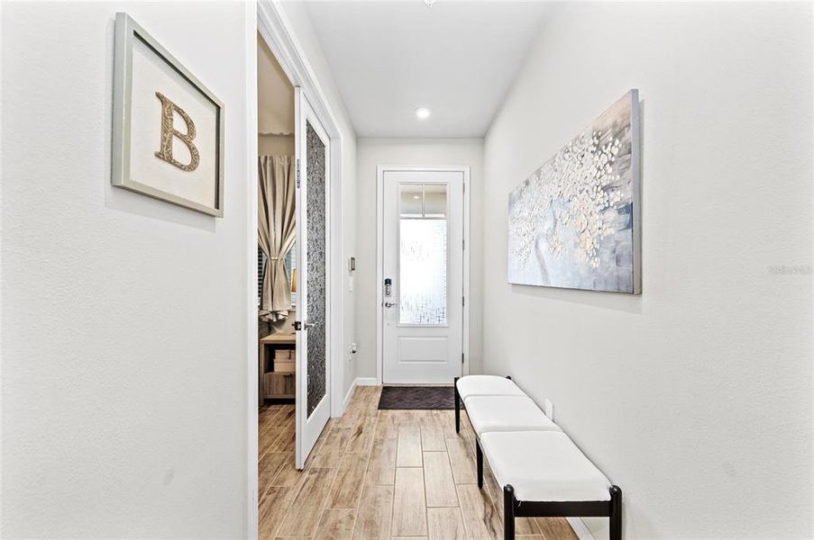 Furnished interior view inside a new home in , Venice (Image 9).