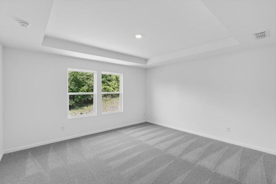 Spacious, unfurnished interior of a new home in Heritage River, Euharlee (Image 12).