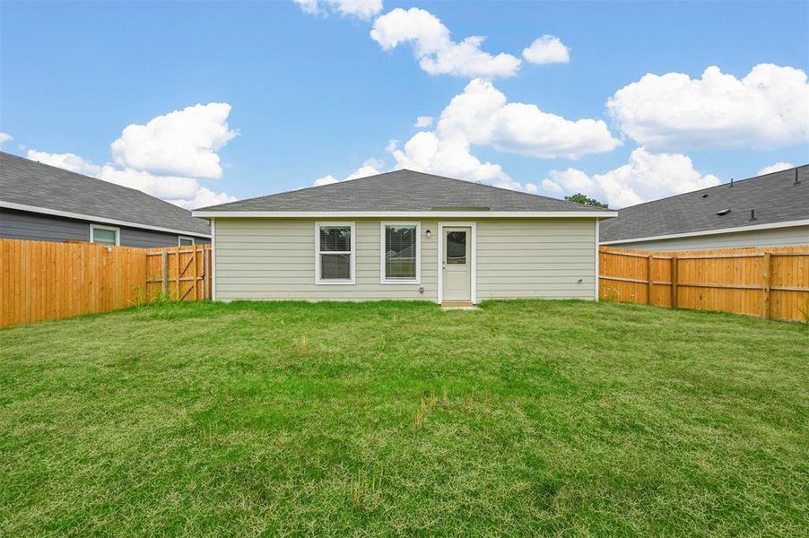 Image 20 of a home in Wright Farms: Watermill Collection.