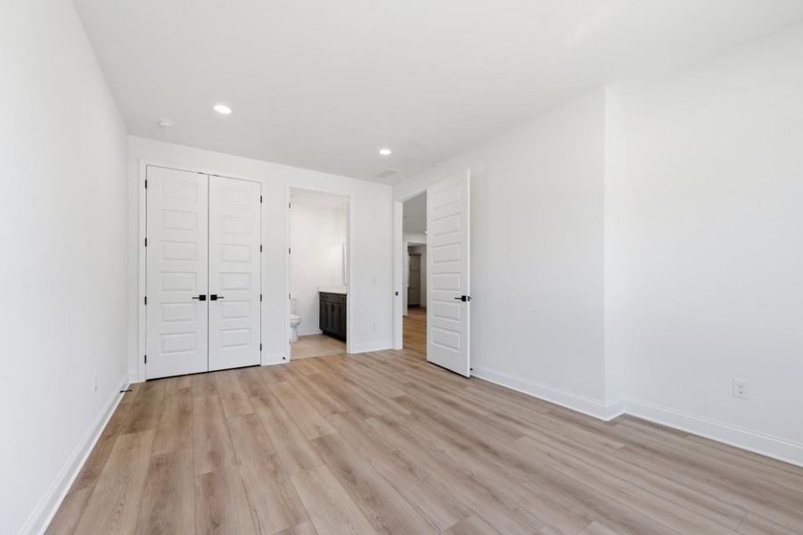 Spacious, unfurnished interior of a new home in , Griffin (Image 52).
