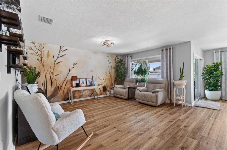 Furnished interior view inside a new home in Briarwood, Alachua (Image 10).