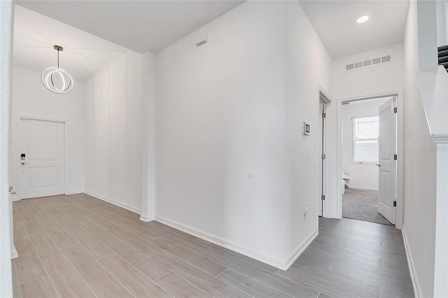 Spacious, unfurnished interior of a new home in , St. Cloud (Image 18).