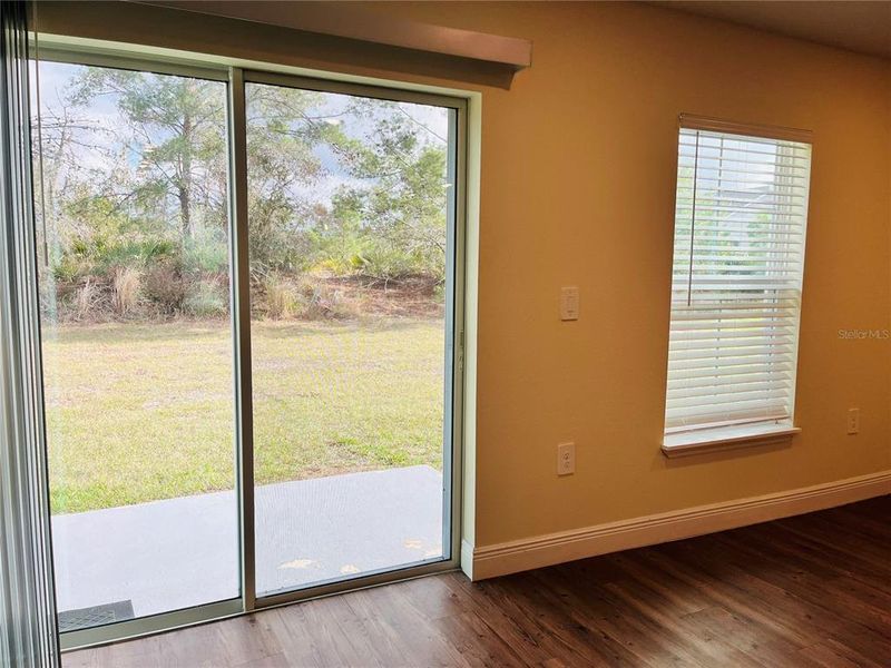 Spacious, unfurnished interior of a new home in , Sebring (Image 15).