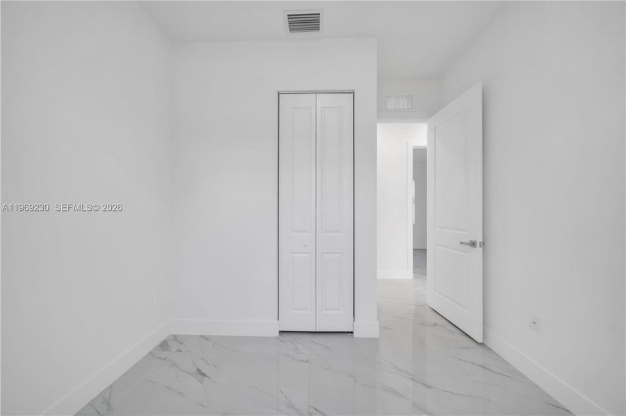 Spacious, unfurnished interior of a new home in , Lehigh Acres (Image 30).