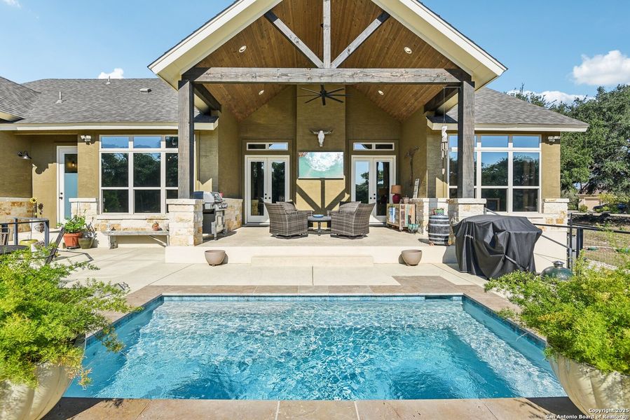 Community amenities in , Spring Branch (Image 34). Community amenities in , Spring Branch (Image 34).