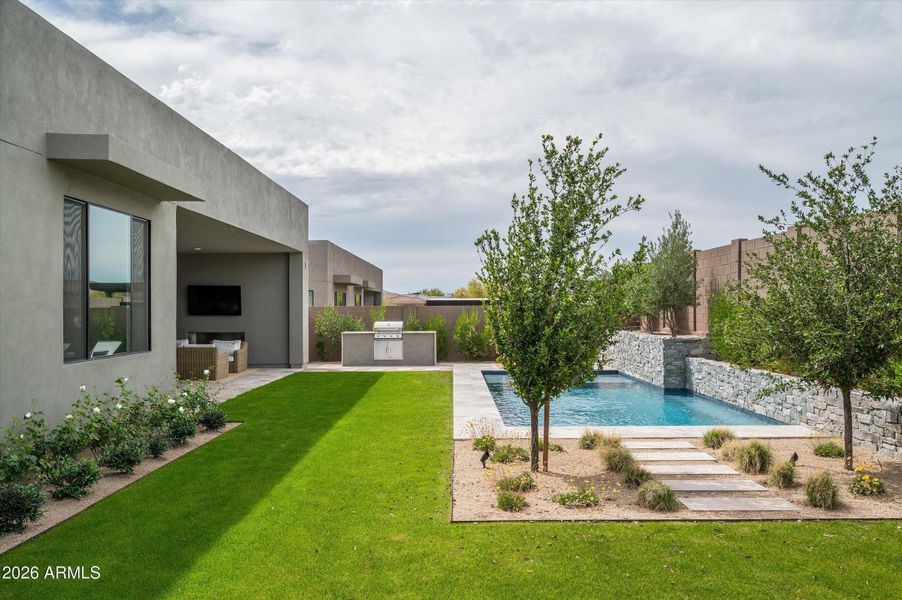 44-5724EMouraDr-44 44-5724EMouraDr-44