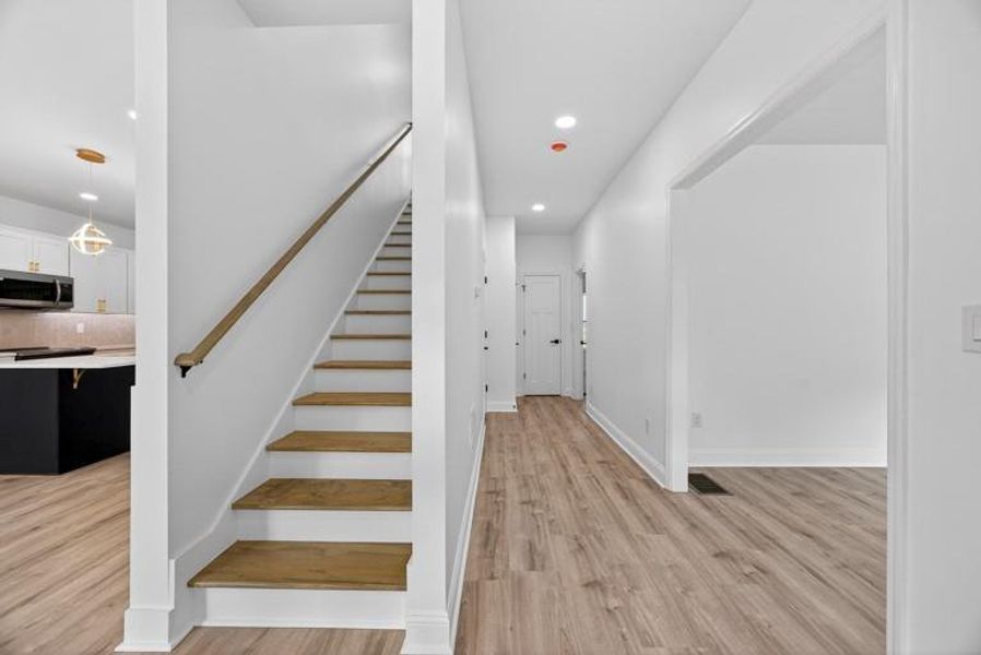 Spacious, unfurnished interior of a new home in , Atlanta (Image 14). Spacious, unfurnished interior of a new home in , Atlanta (Image 14).