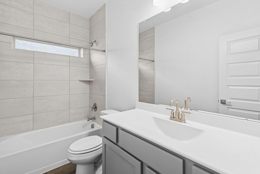 Hall bath (*Photo not of actual home and used for illustration purposes only.) Hall bath (*Photo not of actual home and used for illustration purposes only.)