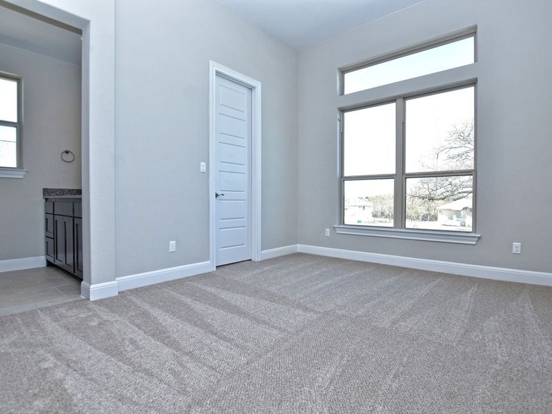 Representative unfurnished interior of a home built from the San Simeon I by Giddens Homes in Clearwater Ranch, Liberty Hill (Image 439).