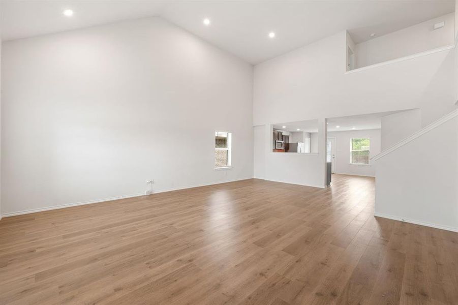 Spacious, unfurnished interior of a new home in Stonehaven, Caddo Mills (Image 28).