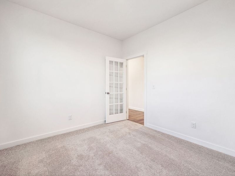 Spacious, unfurnished interior of a new home in Calista Farms, White House (Image 25).