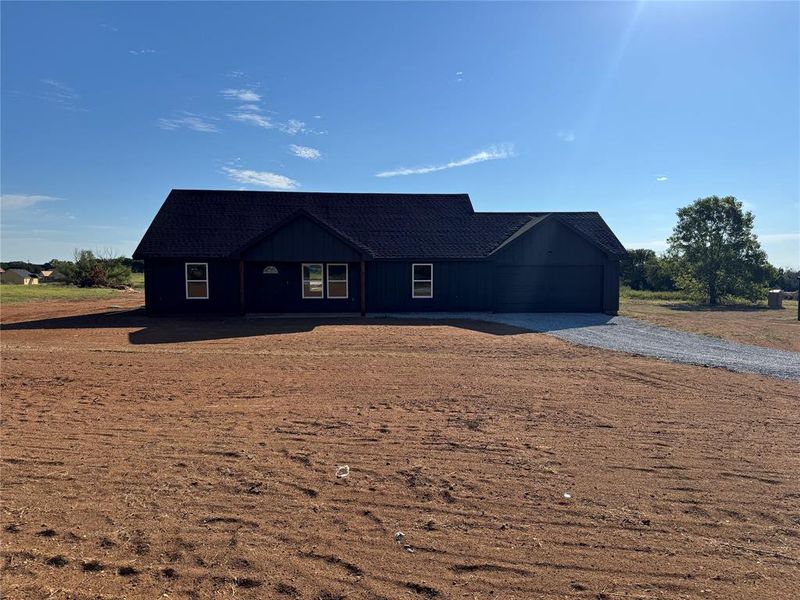 Exterior details and patio area of a home in , Springtown (Image 1).