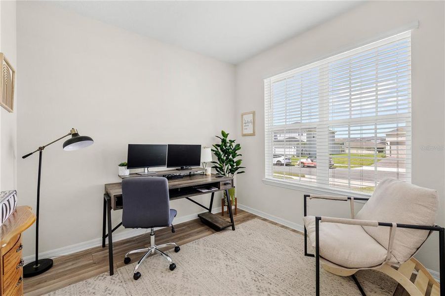Furnished interior view inside a new home in , Mount Dora (Image 10).