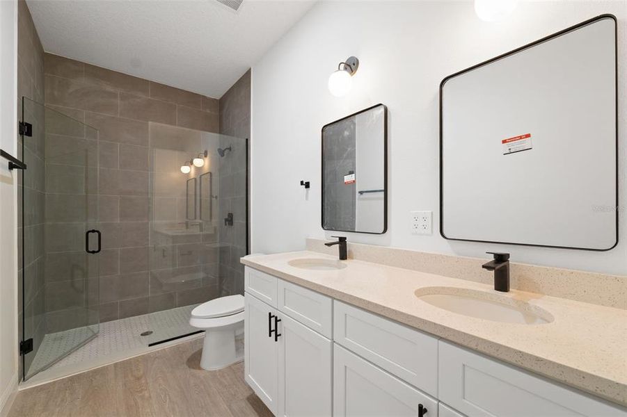 Furnished interior view inside a new home in , Ocala (Image 10).