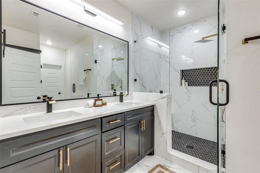 Furnished interior view inside a new home in , Fort Worth (Image 14).