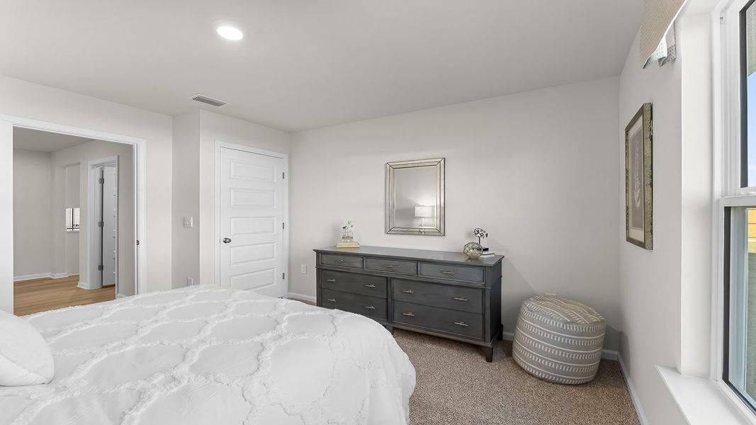 Furnished interior view inside a new home in Park Place, Panama City (Image 10).