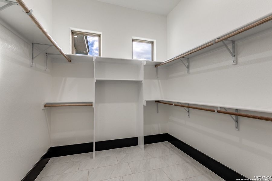 Spacious, unfurnished interior of a new home in , Castroville (Image 22).