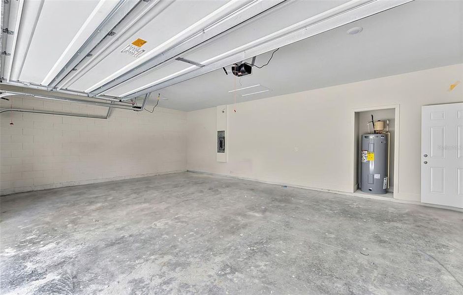 Spacious, unfurnished interior of a new home in , North Port (Image 36). Spacious, unfurnished interior of a new home in , North Port (Image 36).