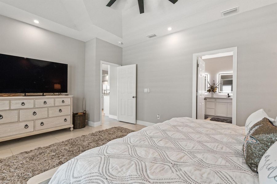 Furnished interior view inside a new home in Grande Hammock, Vero Beach (Image 19). Furnished interior view inside a new home in Grande Hammock, Vero Beach (Image 19).