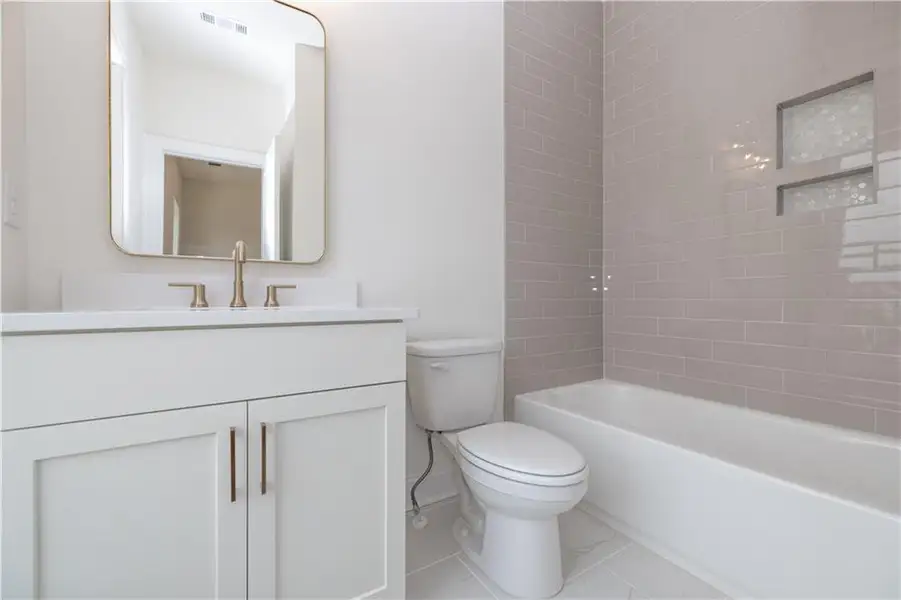 Furnished interior view inside a new home in Park Walke, Alpharetta (Image 5).