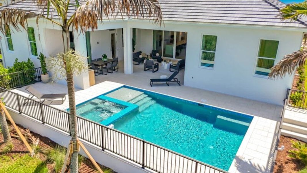 Exterior details and patio area of a home in Legends Bay, Bradenton (Image 4).