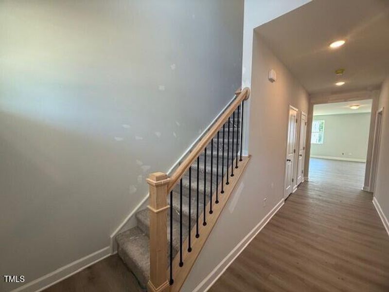 Spacious, unfurnished interior of a new home in Gregory Village, Lillington (Image 62).