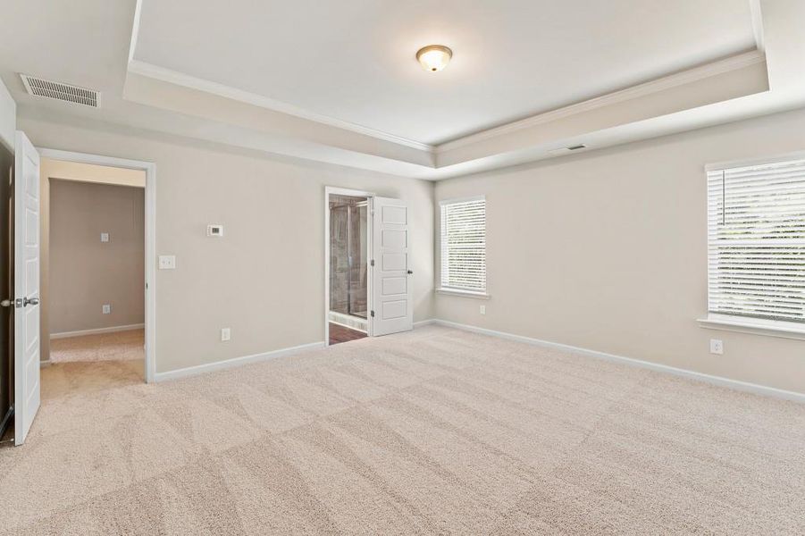 Spacious, unfurnished interior of a new home in Red Bird Manor, Jefferson (Image 13).