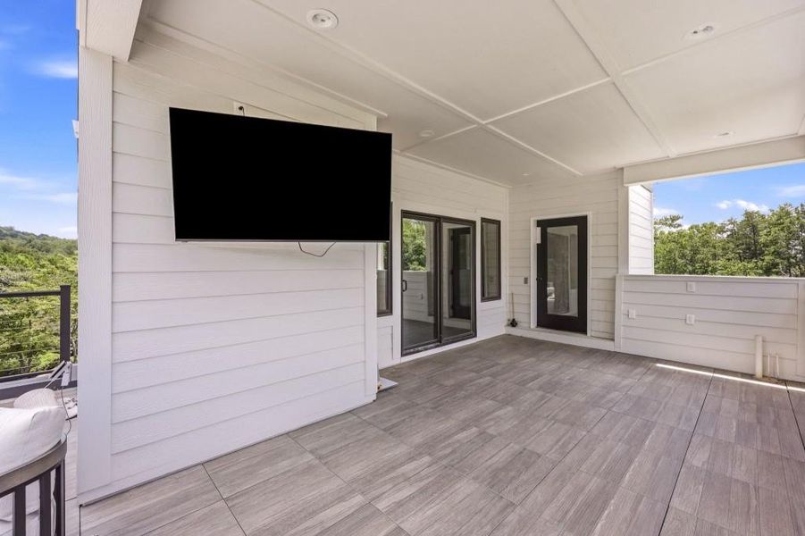 Exterior details and patio area of a home in , Helen (Image 25).