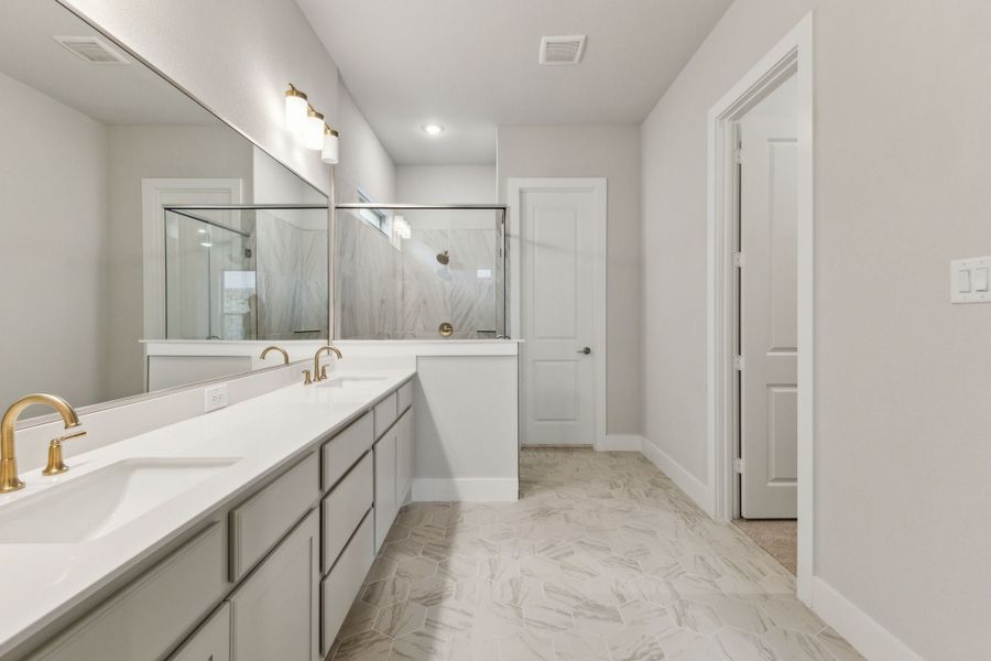 Furnished interior view inside a new home in Painted Tree Lakeside, McKinney (Image 10).