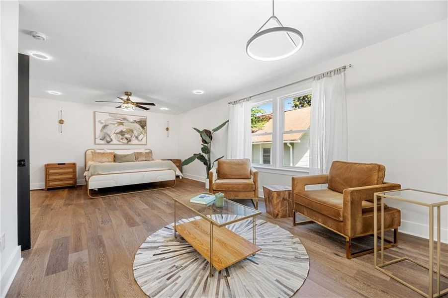 Furnished interior view inside a new home in , Atlanta (Image 33).