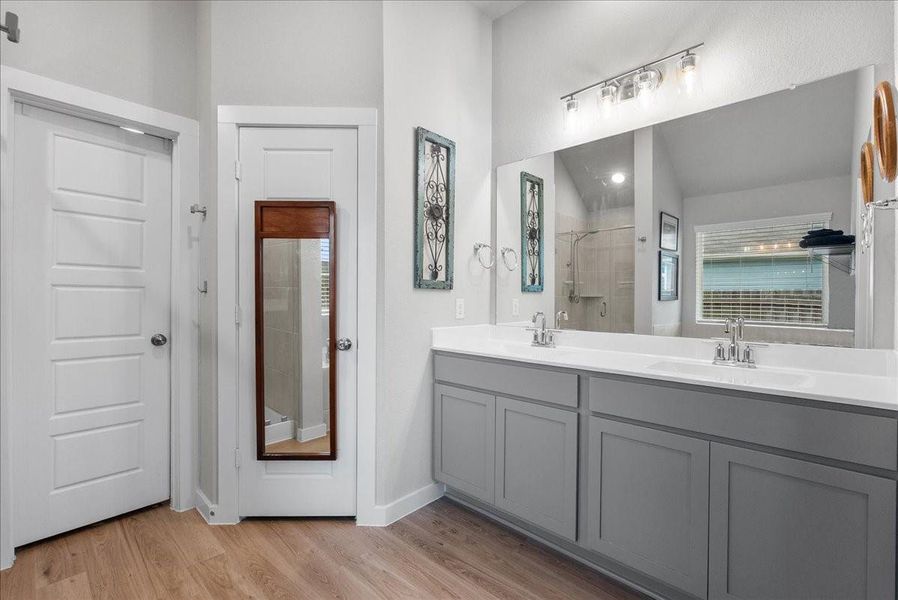 Furnished interior view inside a new home in Mustang Crossing, Alvin (Image 20).