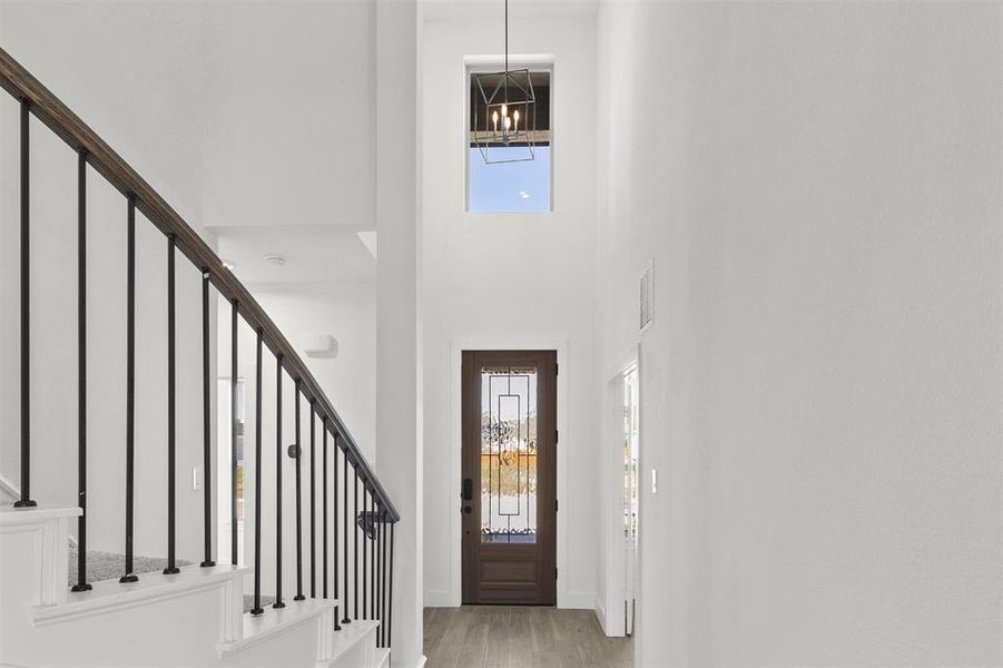 Spacious, unfurnished interior of a new home in Trails at Cottonwood Creek, Rowlett (Image 25).