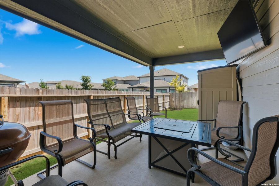 Exterior details and patio area of a home in , San Antonio (Image 4).