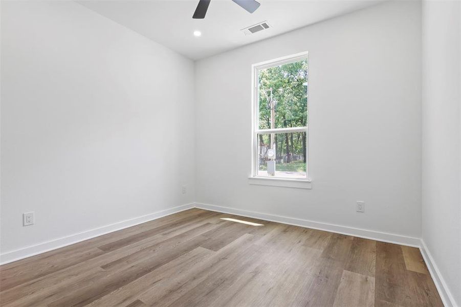 Spacious, unfurnished interior of a new home in , Mabank (Image 25). Spacious, unfurnished interior of a new home in , Mabank (Image 25).