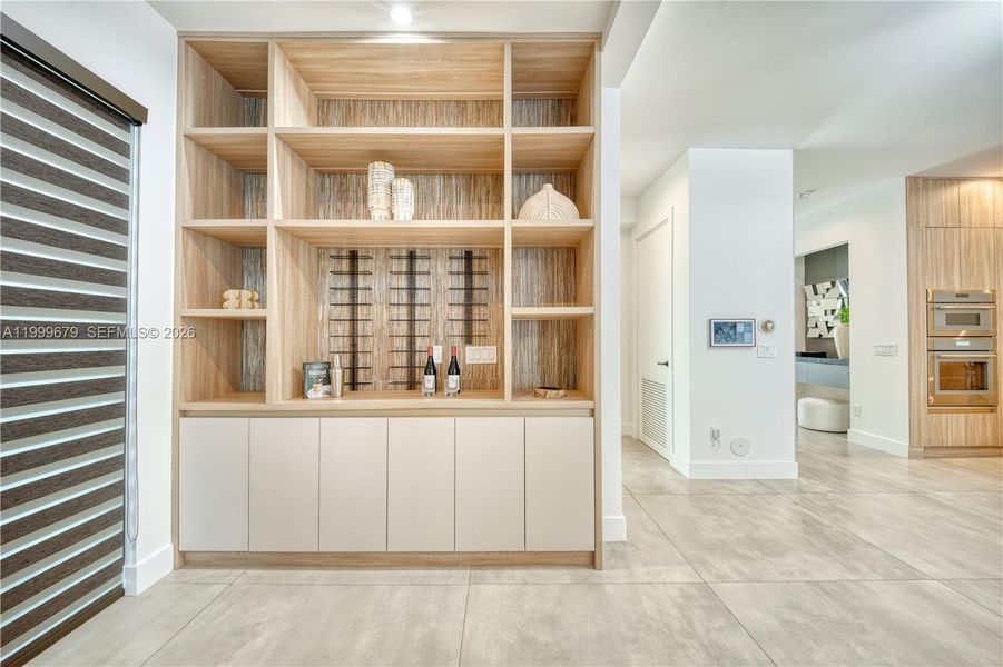 Furnished interior view inside a new home in , Fort Lauderdale (Image 35).