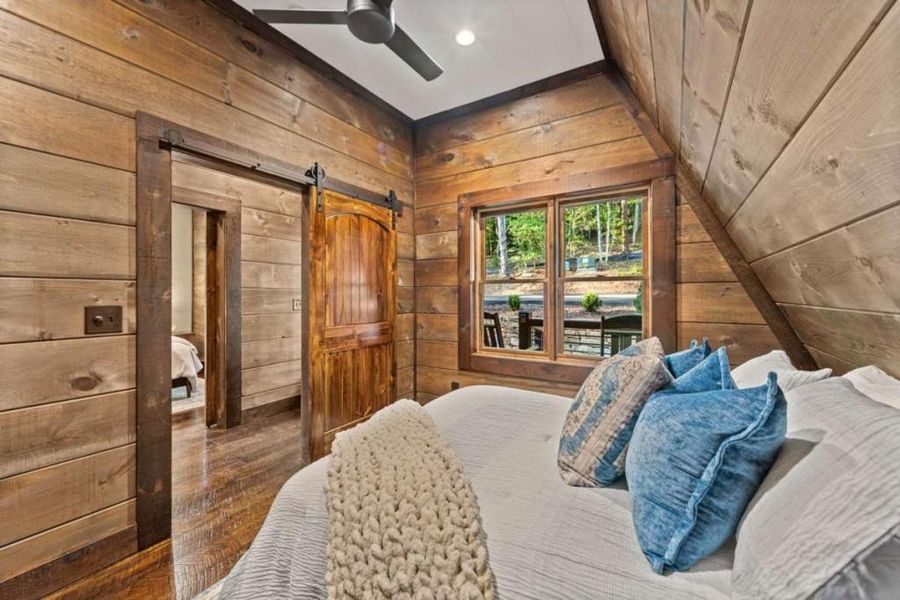 Image 50 of a home in .