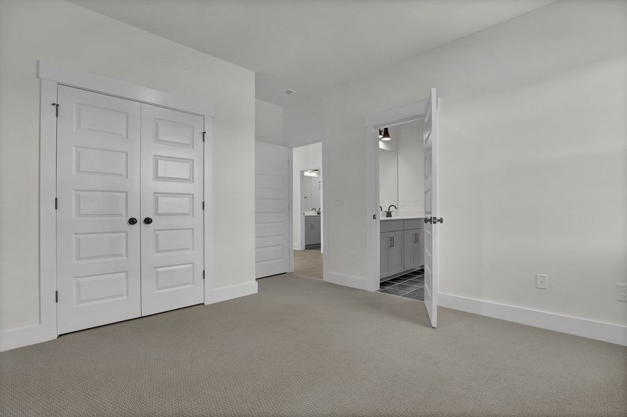 Spacious, unfurnished interior of a new home in East Wynd, Hampstead (Image 25). Spacious, unfurnished interior of a new home in East Wynd, Hampstead (Image 25).