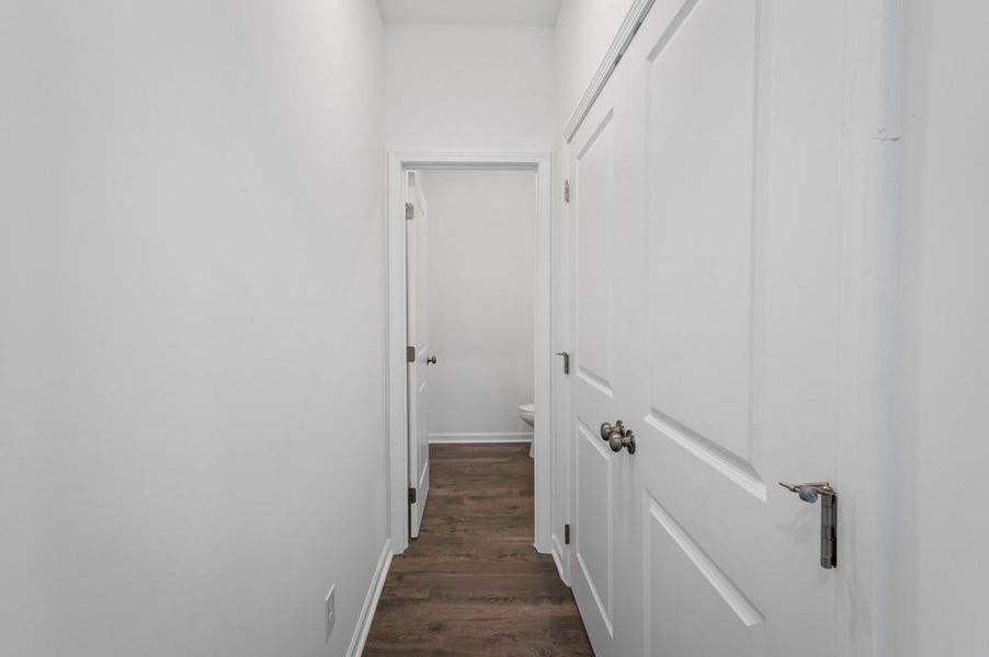Spacious, unfurnished interior of a new home in Falls Creek, Flowery Branch (Image 16).